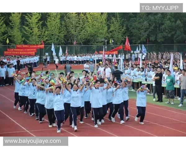 青春激扬赛场争锋奋勇拼搏展现团队无限力量